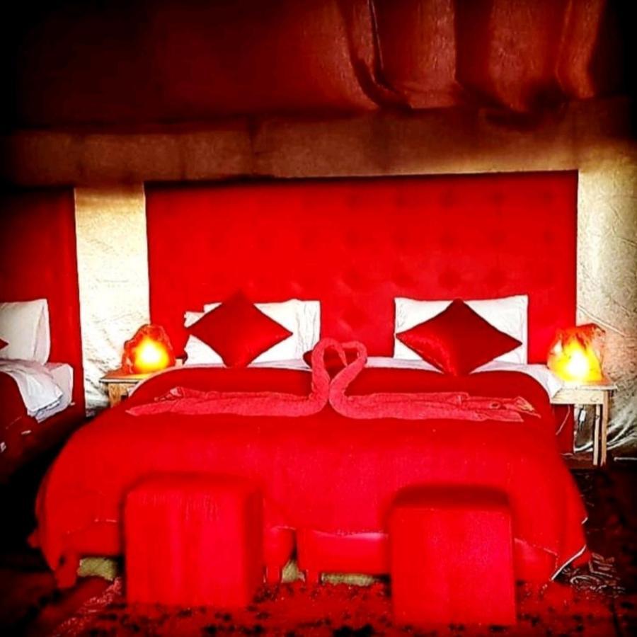 Desert Lover'S Luxury Camp 梅尔祖卡 外观 照片