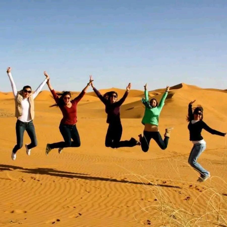 Desert Lover'S Luxury Camp 梅尔祖卡 外观 照片